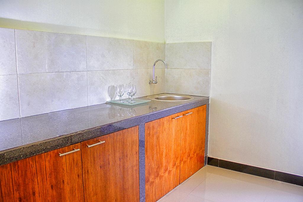 Ryanbagus Guest House Чангу Экстерьер фото